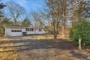 37 Cedar Dr, White Sulphur Springs, NY 11937 - Photo 10