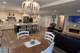 71 Home St, Malverne, NY 11565 - Photo 10