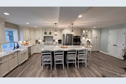 71 Home Street, Malverne, NY 11565 - Photo 8