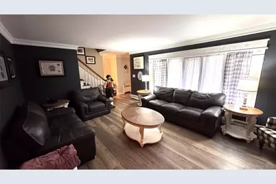 71 Home Street, Malverne, NY 11565 - Photo 18