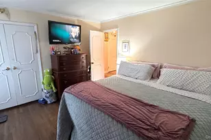 71 Home St, Malverne, NY 11565 - Photo 16