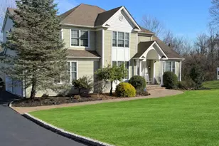 86 Louise Ct, Riverhead, NY 11901 - Photo 24