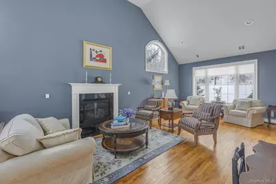 86 Louise Court, Riverhead, NY 11901 - Photo 6