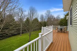 86 Louise Ct, Riverhead, NY 11901 - Photo 22