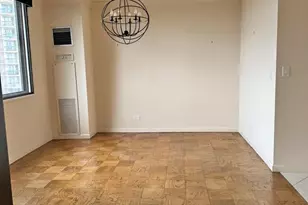 270-10 Grand Central Pkwy, Floral Park, NY 11005 - Photo 8