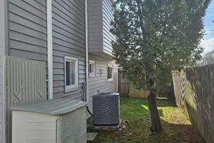 149 Truxton Rd, Dix Hills, NY 11746 - Photo 4