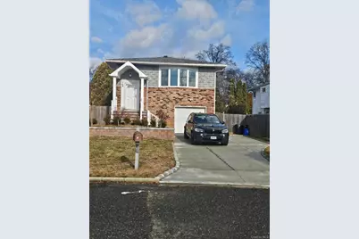 149 Truxton Road, Dix Hills, NY 11746 - Photo 1