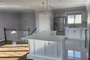 149 Truxton Rd, Dix Hills, NY 11746 - Photo 12