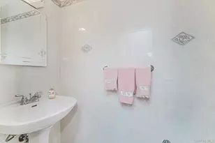 11 Ironwood St, New York, NY 10308 - Photo 6