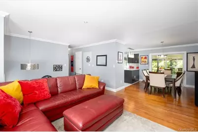 1 N Amundsen Lane, Airmont, NY 10901 - Photo 6