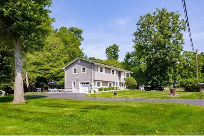 1 N Amundsen Lane, Airmont, NY 10901 - Photo 2