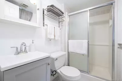1 N Amundsen Lane, Airmont, NY 10901 - Photo 20
