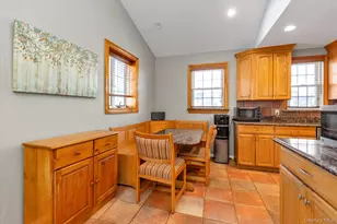 2528 Balsam Ave, East Meadow, NY 11554 - Photo 4