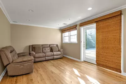 2528 Balsam Avenue, East Meadow, NY 11554 - Photo 8