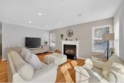 305 Rockwood Court, Yorktown Heights, NY 10598 - Photo 18