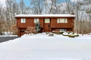 49 Camp Hill Rd, Pomona, NY 10970 - Photo 2