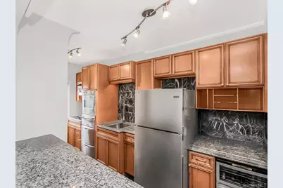 470 N Broadway #B34, Yonkers, NY 10701 - Photo 4