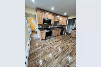 100 Lexington Avenue, Holbrook, NY 11741 - Photo 6