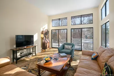 637 Long Hill Road W, Briarcliff Manor, NY 10510 - Photo 6