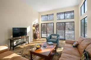 637 Long Hill Rd W, Briarcliff Manor, NY 10510 - Photo 6