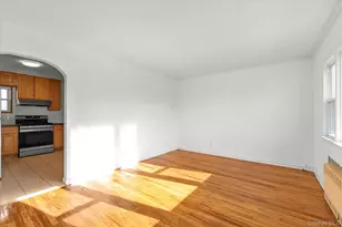 5 White St, Valley Stream, NY 11580 - Photo 4