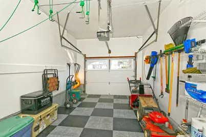 534 Hyman Avenue, West Islip, NY 11795 - Photo 22