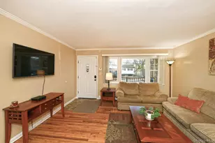 534 Hyman Ave, West Islip, NY 11795 - Photo 6
