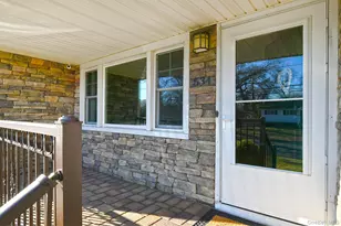 534 Hyman Ave, West Islip, NY 11795 - Photo 4