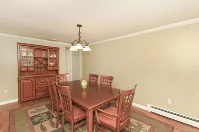 534 Hyman Avenue, West Islip, NY 11795 - Photo 10