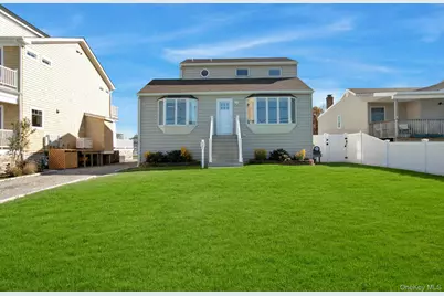 26 Namkee Lane, Blue Point, NY 11715 - Photo 2