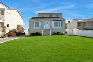 26 Namkee Ln, Blue Point, NY 11715 - Photo 2