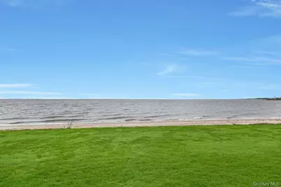 26 Namkee Lane, Blue Point, NY 11715 - Photo 36