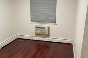 7 Dune Ct, Bronx, NY 10473 - Photo 12