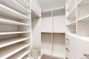 641 5th Ave, New York, NY 10022 - Photo 16