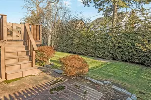 85-19 212th St, Hollis, NY 11427 - Photo 4