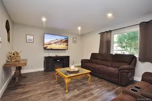 14 Somerset Dr, Suffern, NY 10901 - Photo 8