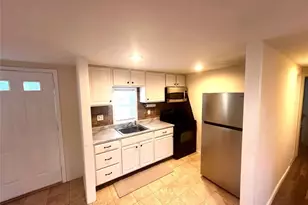 20 W Belmont St, Bay Shore, NY 11706 - Photo 4