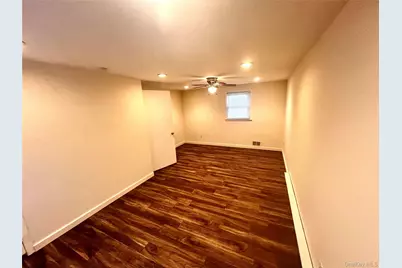 20 W Belmont Street, Bay Shore, NY 11706 - Photo 8