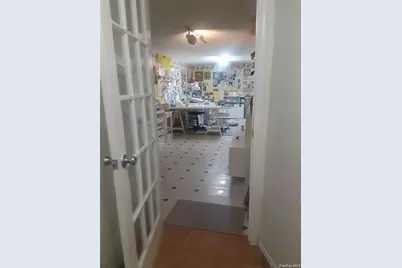 13827 91st Avenue, Jamaica, NY 11435 - Photo 30