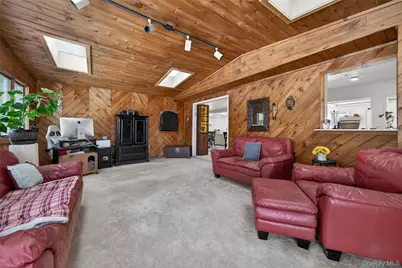 57 Lakeview Drive, Kiamesha Lake, NY 12751 - Photo 10