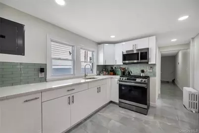 98 1st Avenue, East Rockaway, NY 11518 - Photo 16