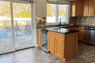 254 Park Ave, Freeport, NY 11520 - Photo 14