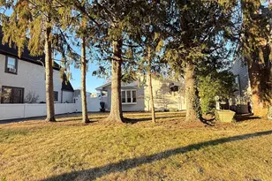 254 Park Ave, Freeport, NY 11520 - Photo 6
