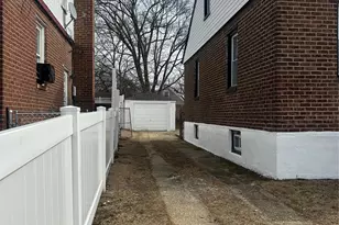 145-87 183rd St, Springfield Gardens, NY 11413 - Photo 24