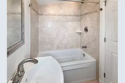 18 Grove Street, Highland, NY 12528 - Photo 10