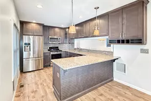 18 Grove St, Highland, NY 12528 - Photo 4