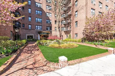 69-10 Yellowstone Boulevard #210, Forest Hills, NY 11375 - Photo 1
