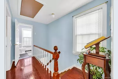 8 Madison Avenue, Glen Cove, NY 11542 - Photo 16