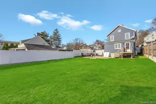 8 Madison Ave, Glen Cove, NY 11542 - Photo 28