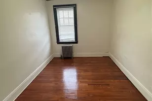 77-40 74th St, Glendale, NY 11385 - Photo 4